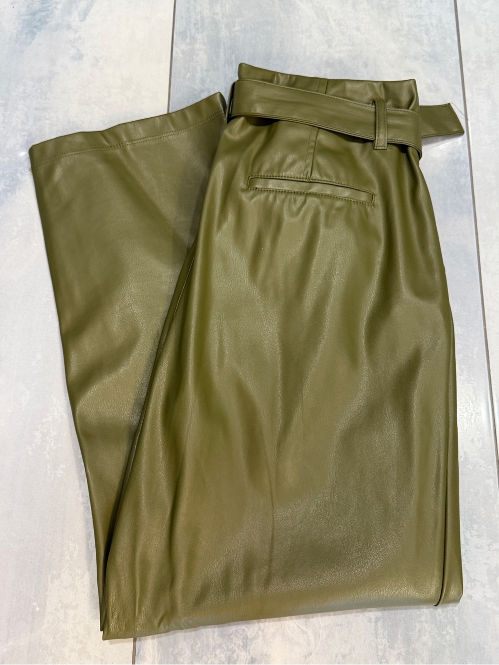 Who What Wear Olive Faux Leather Wide-Leg Pants with Belt